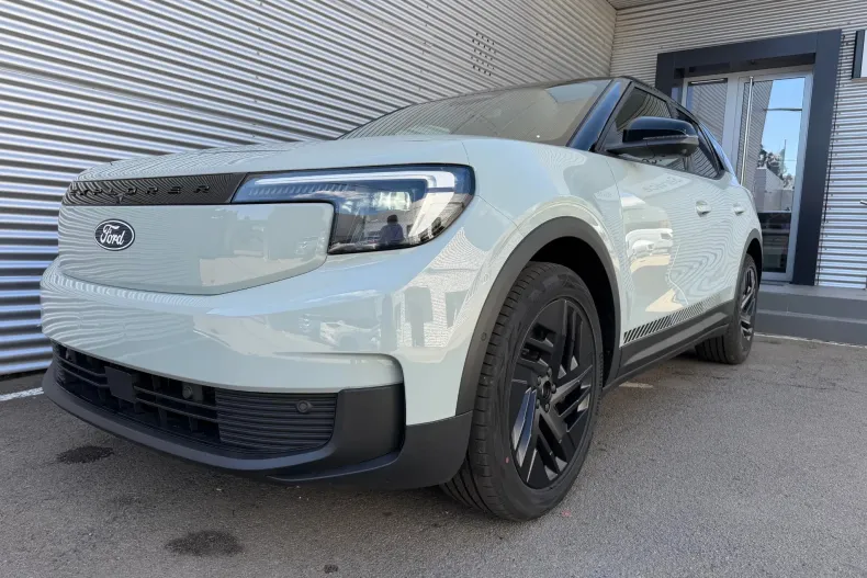 Ford Explorer din 2026 cu 1 km - oferta FOR249795 - foto 3