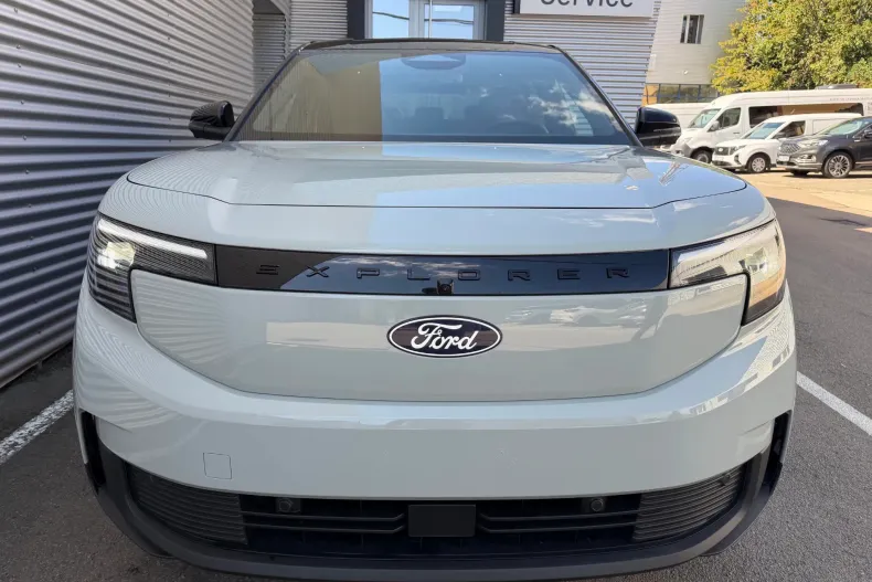 Ford Explorer din 2026 cu 1 km - oferta FOR249795 - foto 13