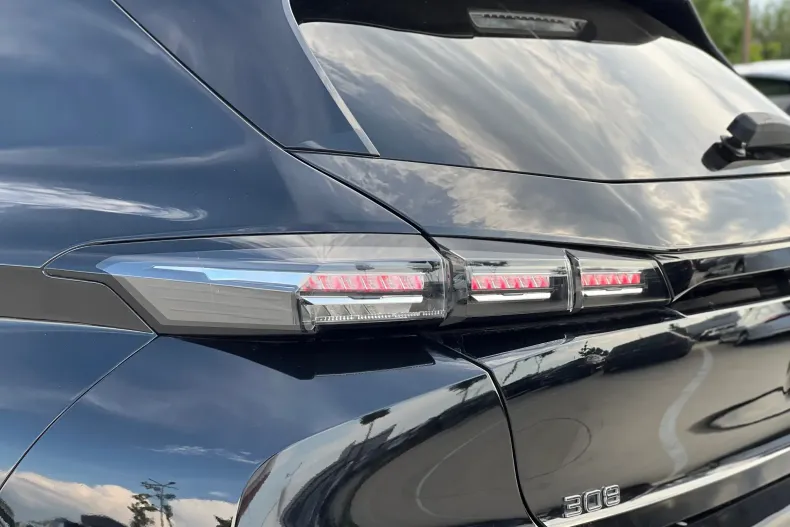 Peugeot 308 din 2023 cu 123.000 km - oferta PEU249797 - foto 8