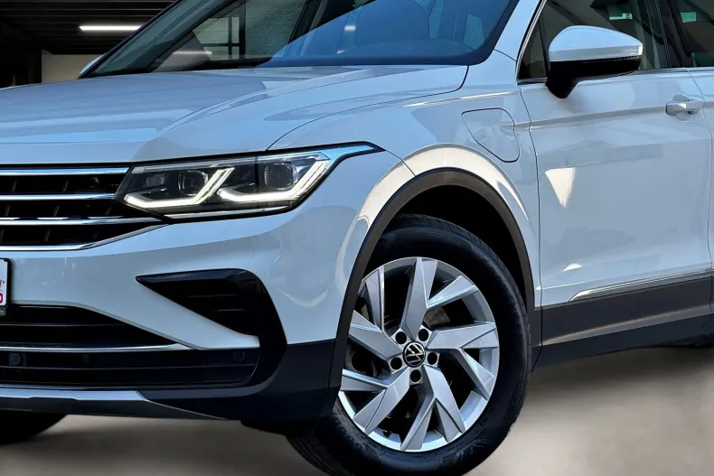 Volkswagen Tiguan din 2022 cu 130.698 km - oferta VOL249810 - foto 24
