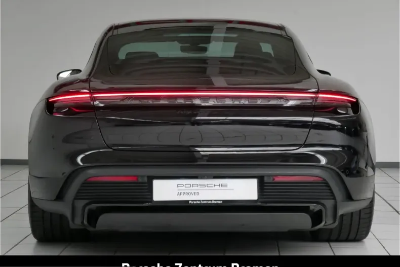 Porsche Taycan din 2022 cu 15.400 km - oferta POR249812 - foto 4