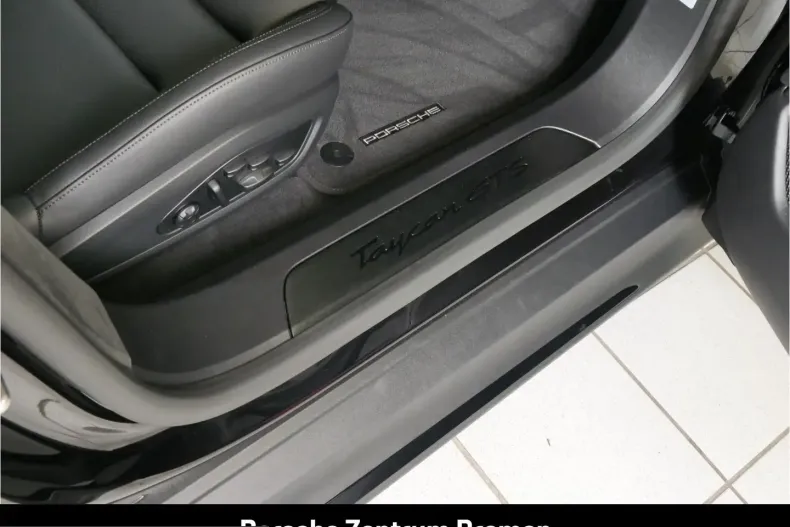 Porsche Taycan din 2022 cu 15.400 km - oferta POR249812 - foto 24