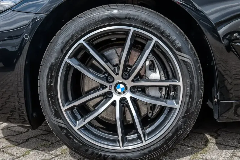 BMW 540 (Seria 5) din 2023 cu 44.612 km - oferta BMW249813 - foto 4