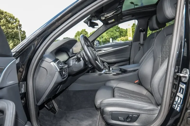 BMW 540 (Seria 5) din 2023 cu 44.612 km - oferta BMW249813 - foto 5