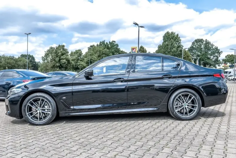 BMW 540 (Seria 5) din 2023 cu 44.612 km - oferta BMW249813 - foto 9