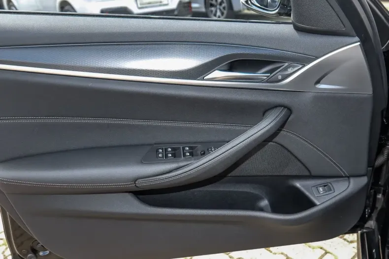 BMW 540 (Seria 5) din 2023 cu 44.612 km - oferta BMW249813 - foto 21