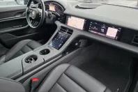 Porsche Taycan din 2023 cu 45.000 km - oferta POR249816 - foto 4