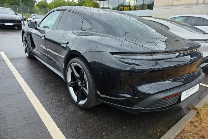 Porsche Taycan din 2023 cu 45.000 km - oferta POR249816 - foto 5