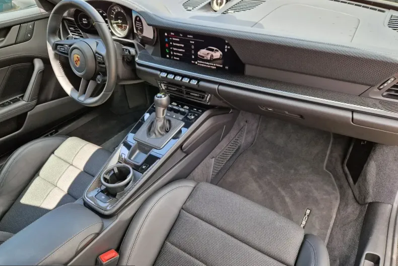 Porsche 992 din 2023 cu 9.800 km - oferta POR249817 - foto 2