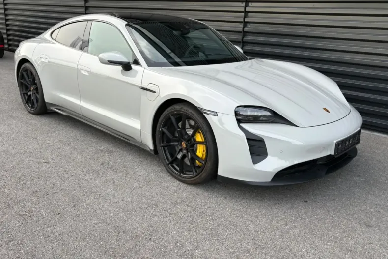 Porsche Taycan din 2023 cu 60.700 km - oferta POR249820 - foto 8