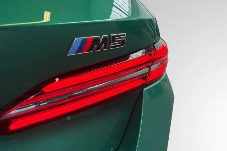 BMW M5 (Seria 5) din 2025 cu 22.309 km - oferta BMW249834 - foto 24