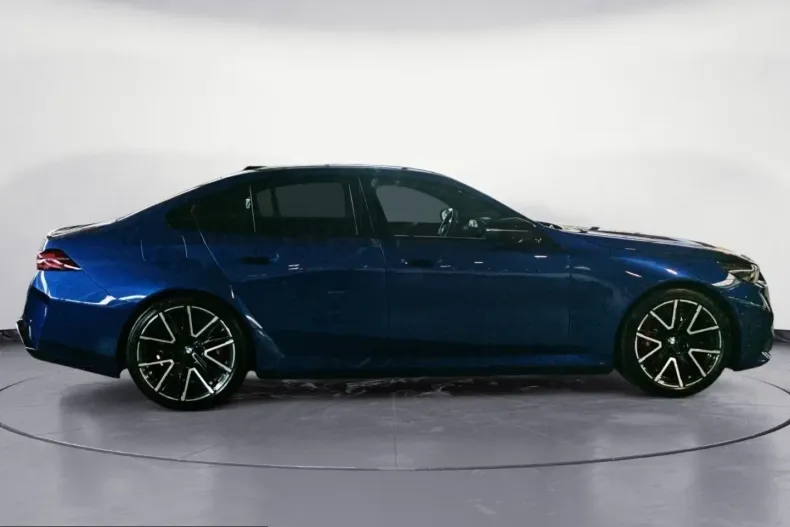 BMW M5 (Seria 5) din 2025 cu 25.674 km - oferta BMW249836 - foto 5