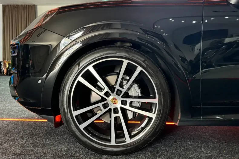 Porsche Cayenne din 2023 cu 58.590 km - oferta POR249837 - foto 8