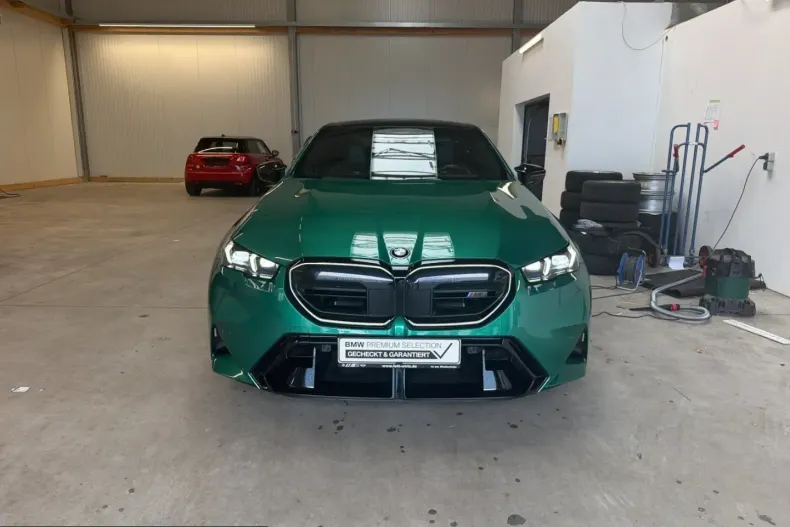 BMW M5 (Seria 5) din 2025 cu 19.990 km - oferta BMW249838 - foto 2