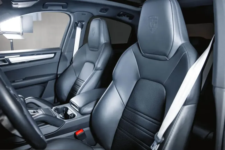 Porsche Cayenne din 2023 cu 40.900 km - oferta POR249849 - foto 14