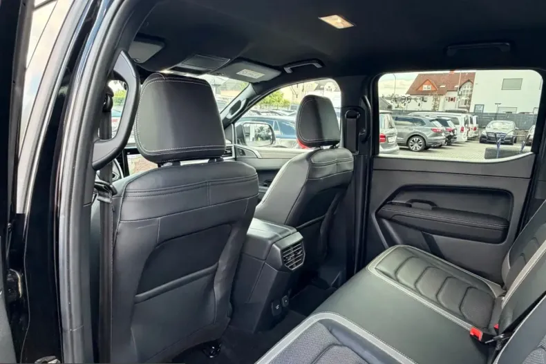 Volkswagen Amarok din 2024 cu 29.985 km - oferta VOL249858 - foto 14