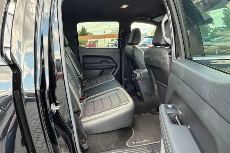 Volkswagen Amarok din 2024 cu 29.985 km - oferta VOL249858 - foto 16