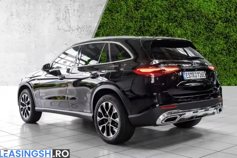 Mercedes-Benz GLC 300 300e 4Matic AvantGarde din 2025 cu 7.500 km - oferta MER249863 - foto 3