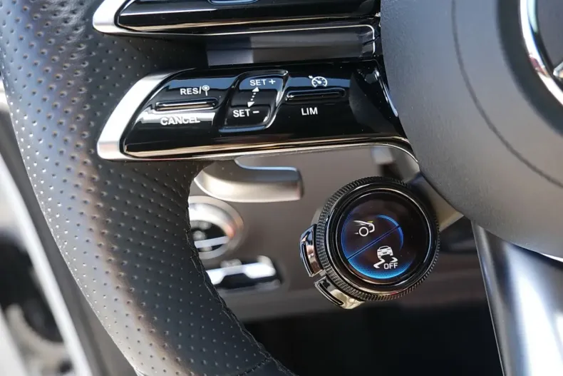 Mercedes-Benz SL 43 AMG (Clasa SL) din 2023 cu 5.906 km - oferta MER249865 - foto 12