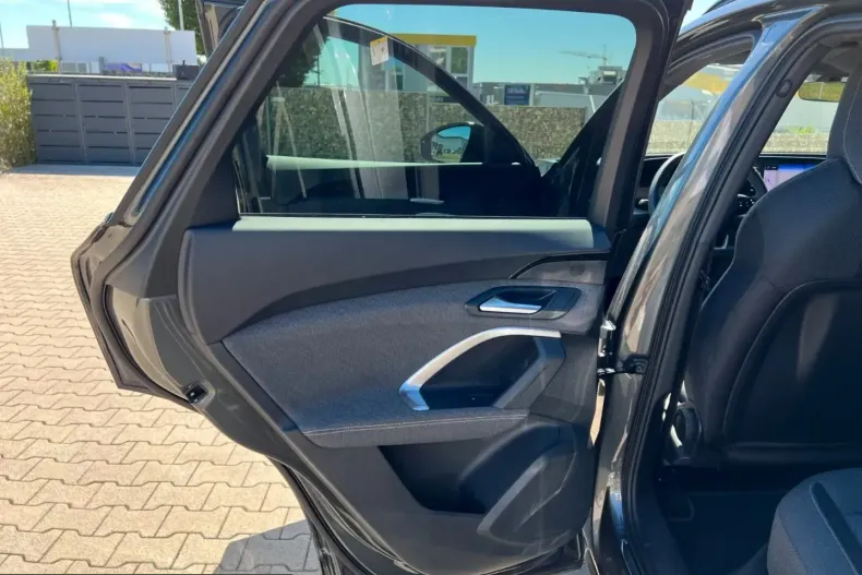 Audi Q5 din 2025 cu 20.500 km - oferta AUD249866 - foto 20