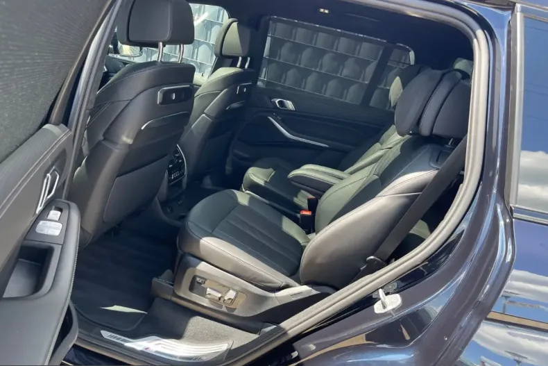 BMW X7 (Seria X) din 2023 cu 21.500 km - oferta BMW249868 - foto 7