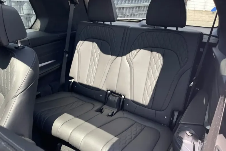 BMW X7 (Seria X) din 2023 cu 21.500 km - oferta BMW249868 - foto 21