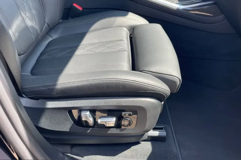 BMW X7 (Seria X) din 2023 cu 21.500 km - oferta BMW249868 - foto 30