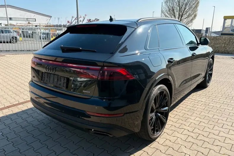 Audi Q8 din 2025 cu 19.000 km - oferta AUD249869 - foto 4