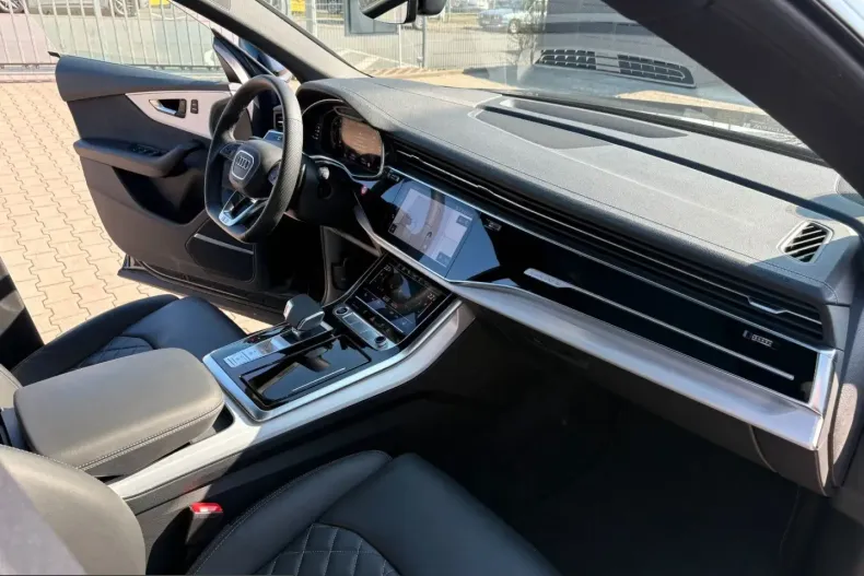 Audi Q8 din 2025 cu 19.000 km - oferta AUD249869 - foto 26