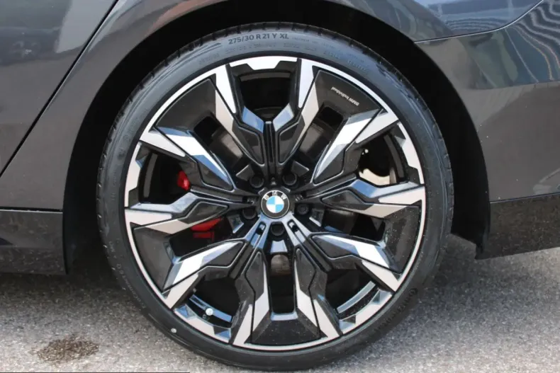 BMW 540 (Seria 5) din 2025 cu 21.960 km - oferta BMW249873 - foto 7