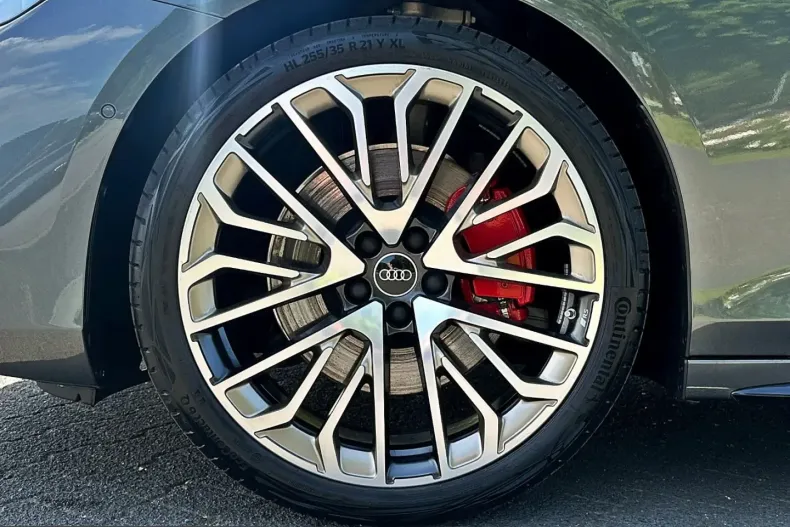 Audi A6 din 2025 cu 3.590 km - oferta AUD249880 - foto 6