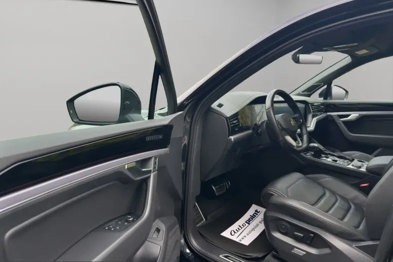 Volkswagen Touareg din 2022 cu 85.000 km - oferta VOL249887 - foto 12