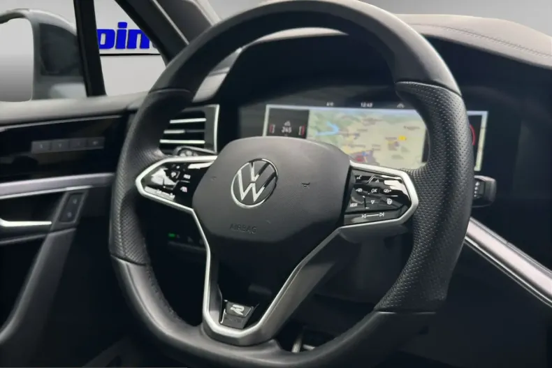 Volkswagen Touareg din 2022 cu 85.000 km - oferta VOL249887 - foto 17