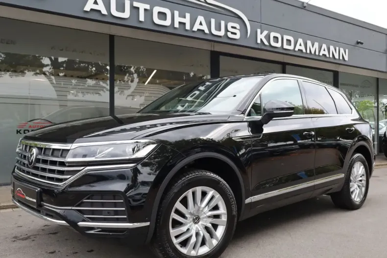 Volkswagen Touareg din 2023 cu 76.543 km - oferta VOL249888 - foto 1