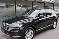 Volkswagen Touareg din 2023 cu 76.543 km - oferta VOL249888 - foto 2
