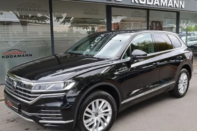 Volkswagen Touareg din 2023 cu 76.543 km - oferta VOL249888 - foto 2