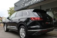 Volkswagen Touareg din 2023 cu 76.543 km - oferta VOL249888 - foto 8