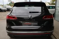 Volkswagen Touareg din 2023 cu 76.543 km - oferta VOL249888 - foto 9