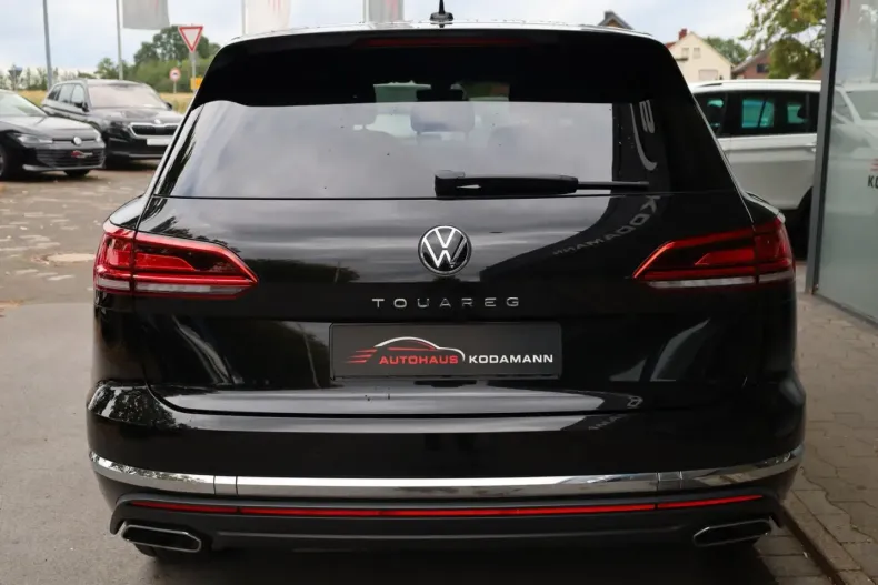 Volkswagen Touareg din 2023 cu 76.543 km - oferta VOL249888 - foto 9