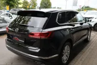 Volkswagen Touareg din 2023 cu 76.543 km - oferta VOL249888 - foto 12