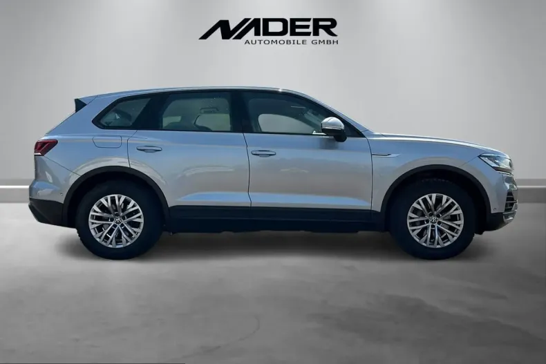 Volkswagen Touareg din 2021 cu 79.847 km - oferta VOL249893 - foto 8
