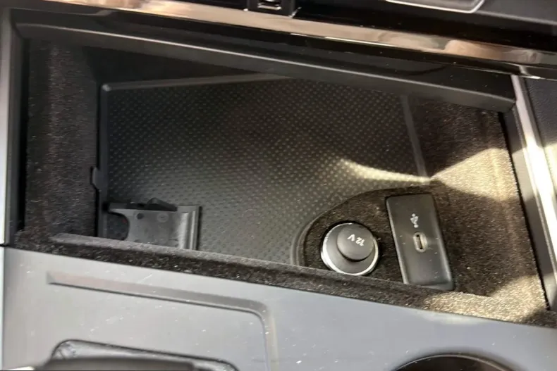 Volkswagen Touareg din 2021 cu 79.847 km - oferta VOL249893 - foto 28