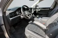 Volkswagen Touareg din 2021 cu 79.847 km - oferta VOL249893 - foto 37