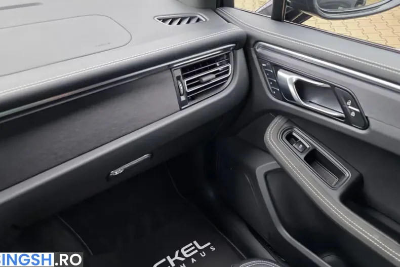 Porsche Macan din 2023 cu 12.000 km - oferta POR249894 - foto 14