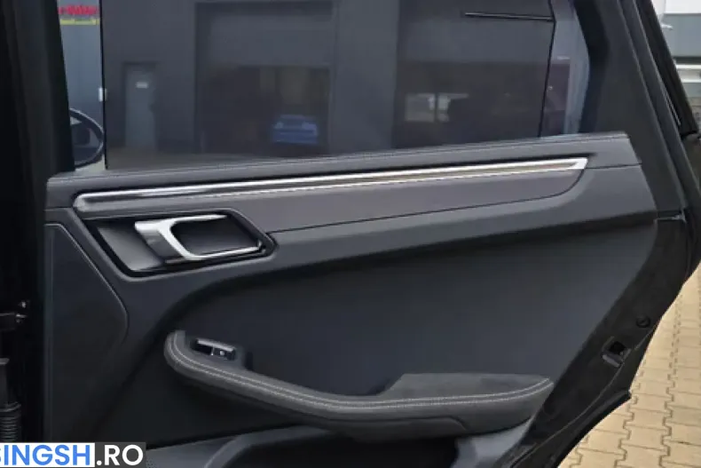 Porsche Macan din 2023 cu 12.000 km - oferta POR249894 - foto 22