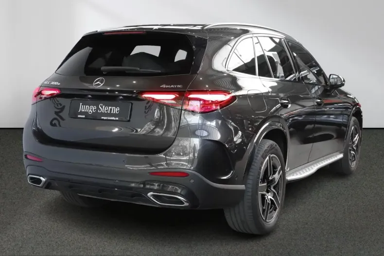 Mercedes-Benz GLC 300 (Clasa GLC) din 2023 cu 69.999 km - oferta MER249902 - foto 2
