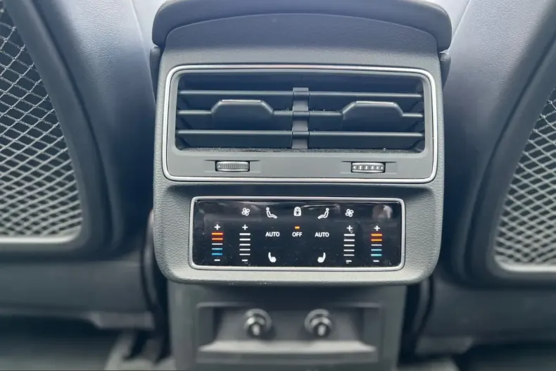 Audi Q8 din 2022 cu 85.827 km - oferta AUD249905 - foto 30