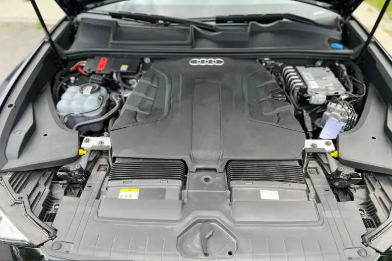 Audi Q8 din 2022 cu 85.827 km - oferta AUD249905 - foto 31