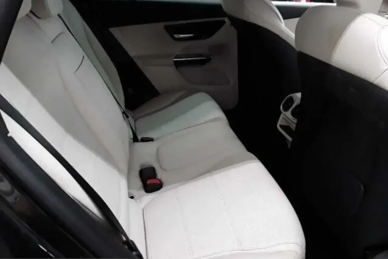 Mercedes-Benz GLC 220 (Clasa GLC) din 2024 cu 84.000 km - oferta MER249910 - foto 4
