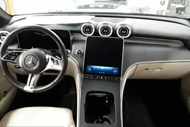 Mercedes-Benz GLC 220 (Clasa GLC) din 2024 cu 84.000 km - oferta MER249910 - foto 6